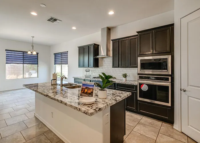 Holiday home Wfh-friendly Retreat W/ Pool Access Queen Creek