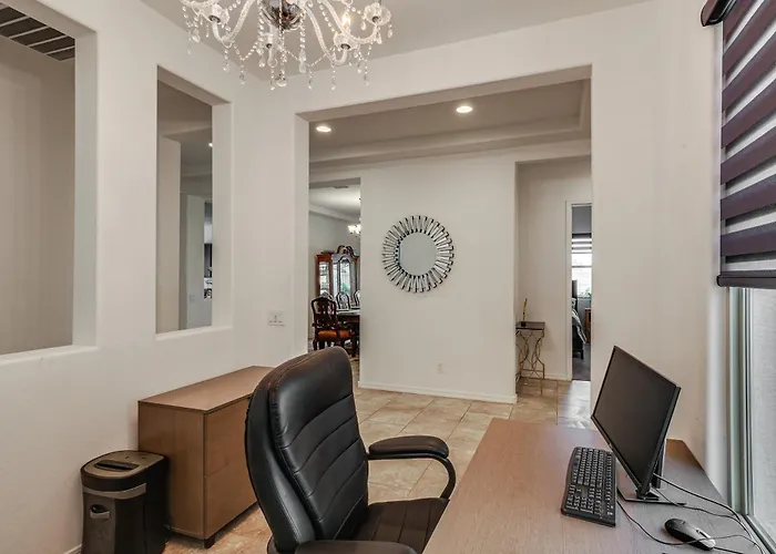 Wfh-friendly Retreat W/ Pool Access Holiday home Queen Creek