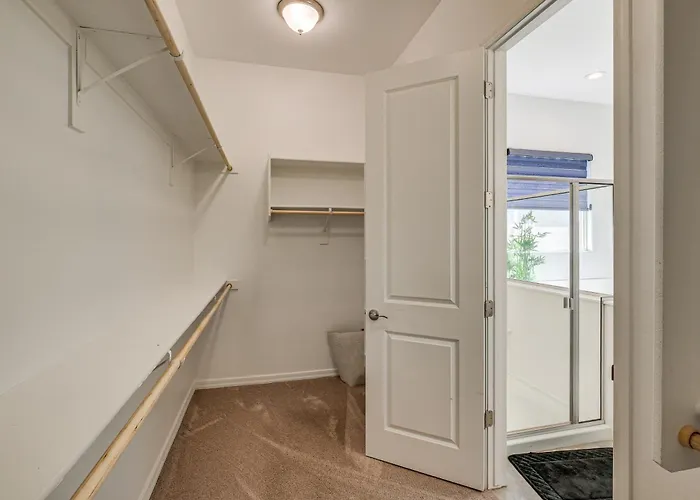 Wfh-friendly Retreat W/ Pool Access Holiday home *