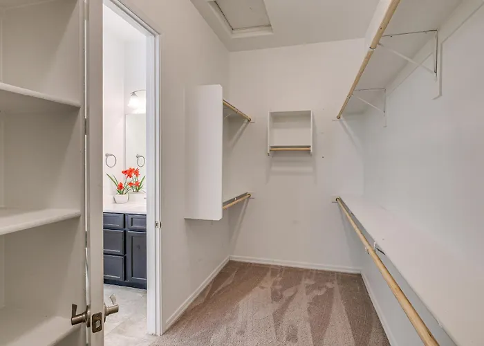 Wfh-friendly Retreat W/ Pool Access Holiday home *